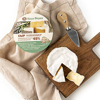 Сыр мягкий Камамбер Наша Ферма Красная Горка Россия