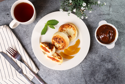 

Сырники Лента Fresh с абрикосовой начинкой, 100 г