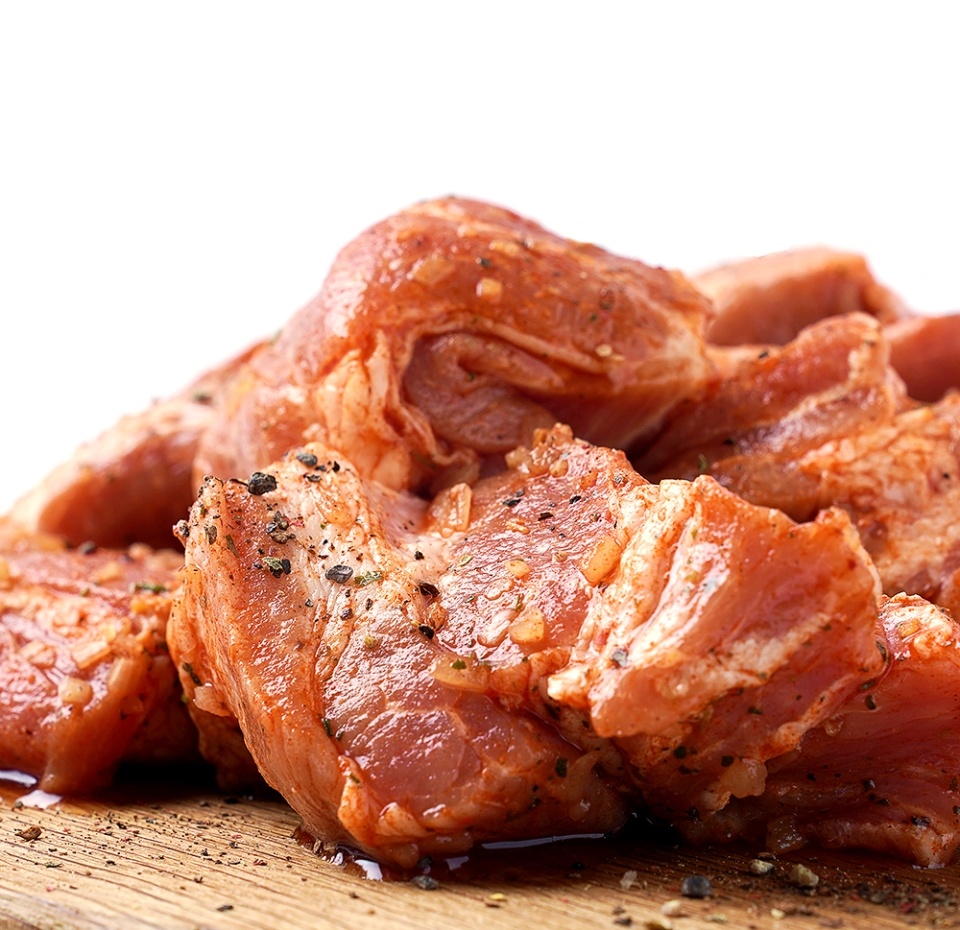 

Шашлык из свиной шеи в пряном маринаде охлажденный Taurus