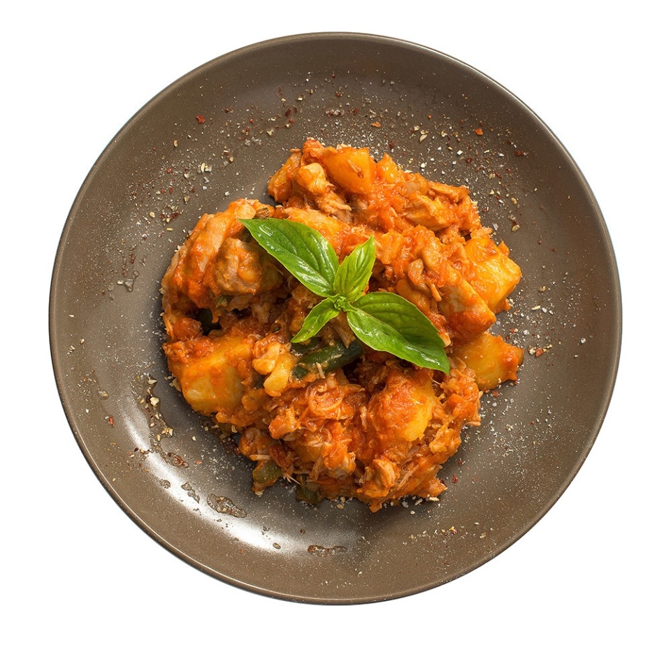 

Мясо цыпленка Вкусно Детям тушеное в соусе с овощами 250 г