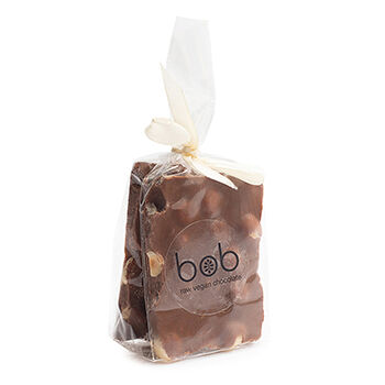 Шоколад веганский BOB на кешью с цельным фундуком
