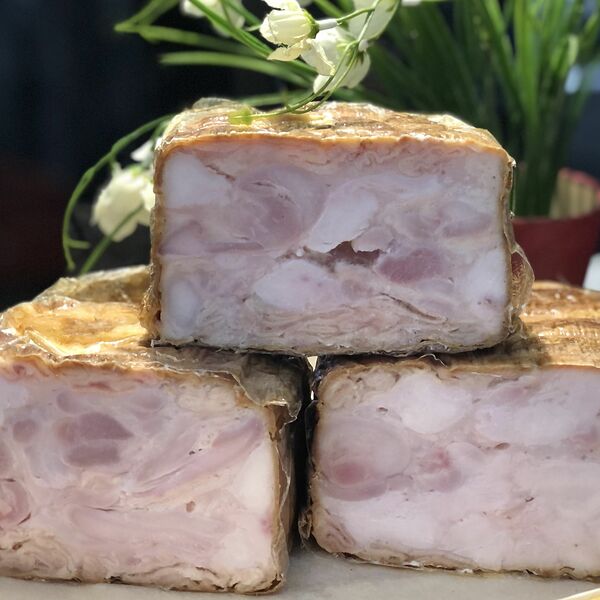 Гусь рулет с яблоком