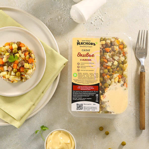 Салат Оливье с мясом МясновЪ Шеф-повар