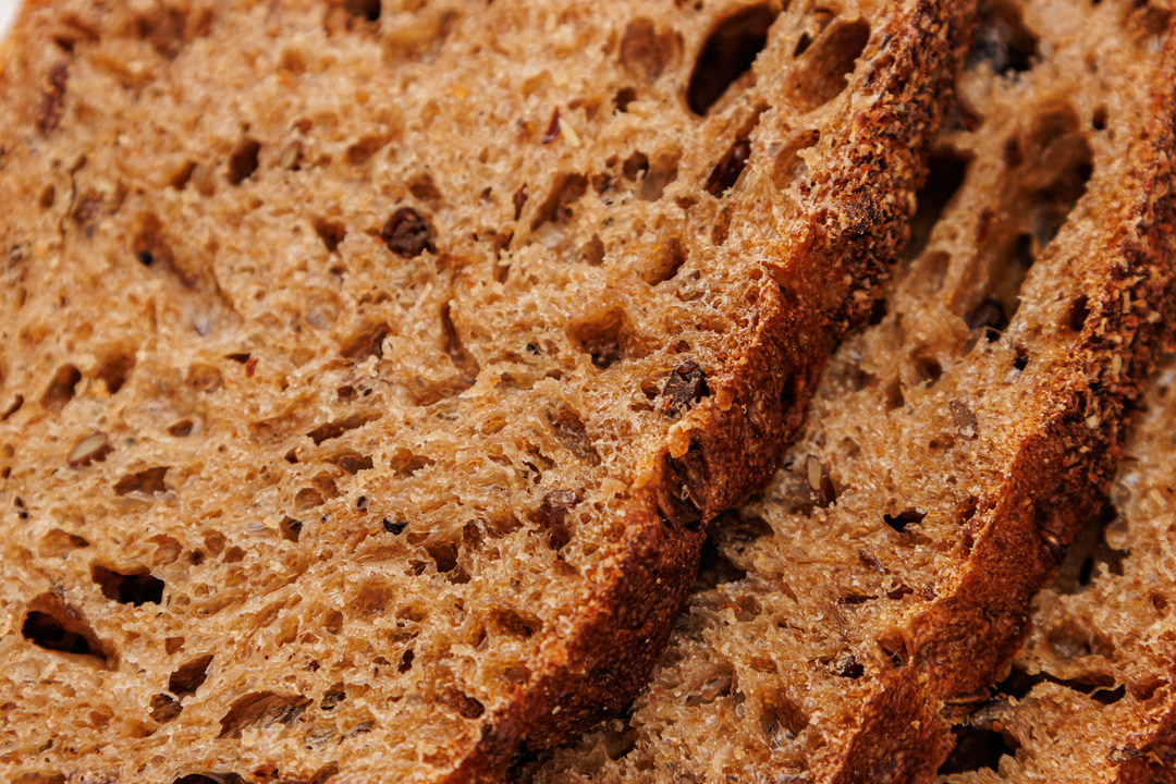 

Хлеб Ремесленный с семенами льна и зернами ржи 300 г