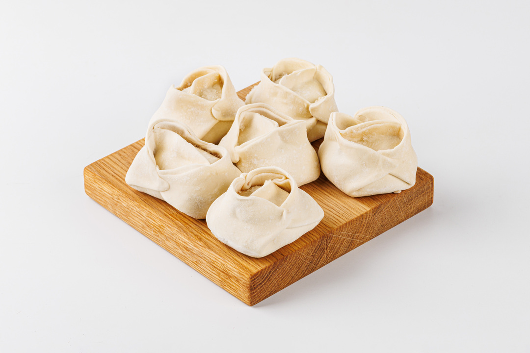 

Манты с говядиной и свининой, зам.(Продукт замороженный) 800 г