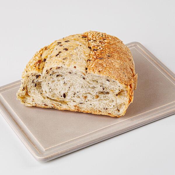 Изделие х/б Злаковый, половинка. Пекарня