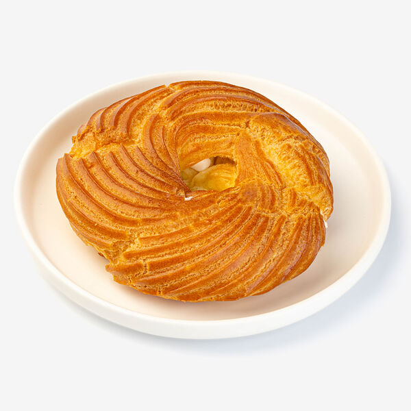 Пирожное заварное кольцо с творожной начинкой, кафе