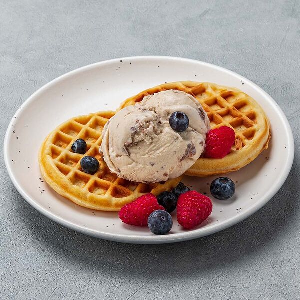 Венская вафля с шариком мороженого