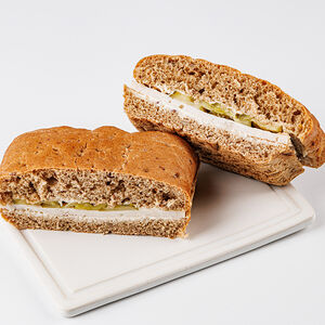 Панини Вкусвилл с ветчиной куриной и пикантным соусом, 162г