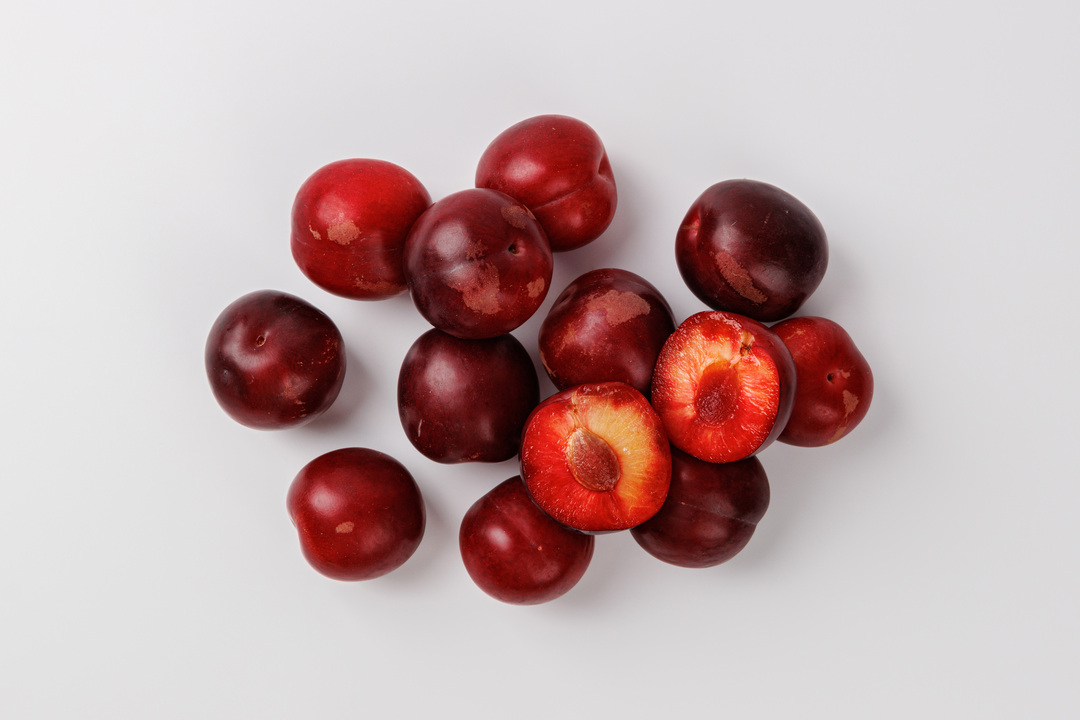 

Слива Кабардинка вес