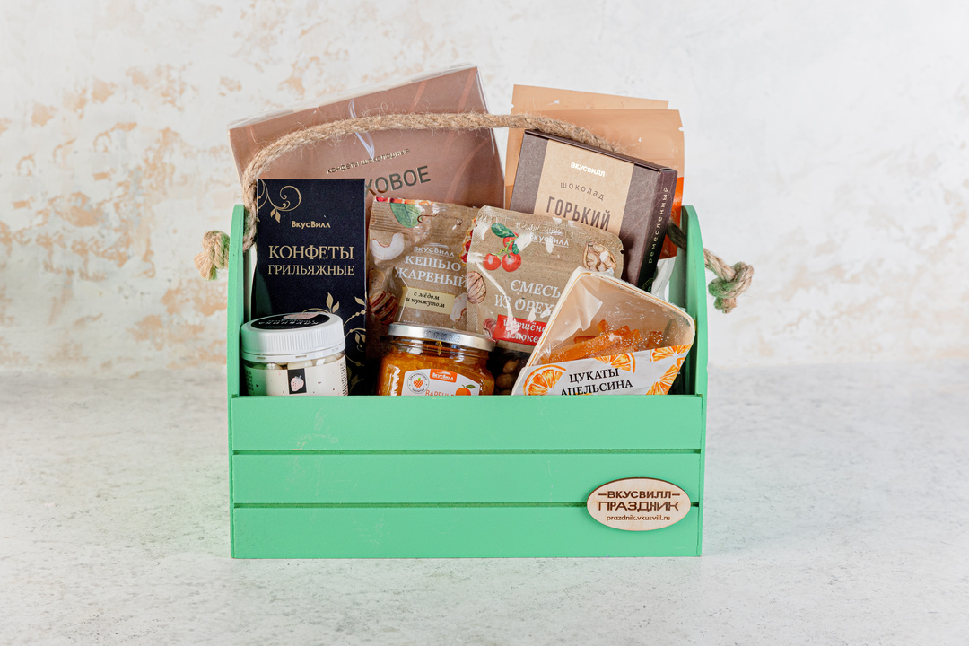 

Бокс ВкусВилл Праздник Витаминно-десертный с шоколадом 1550 г