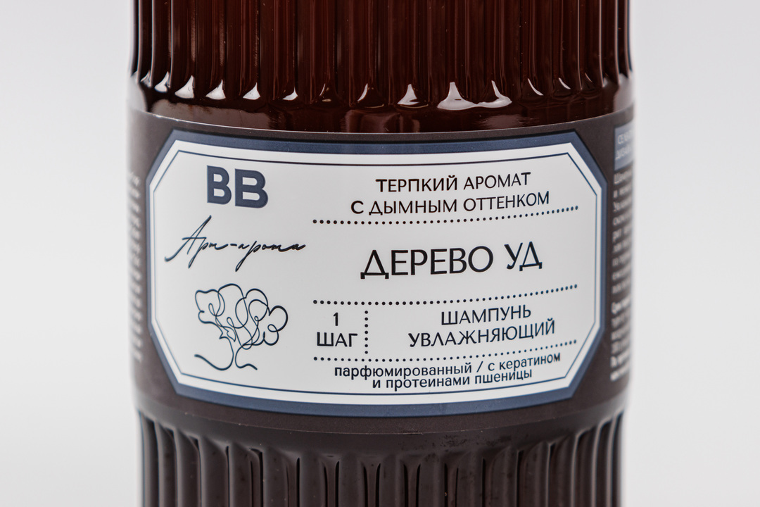 

Шампунь парфюмированный увлажняющий для всех типов волос Дерево уд, 300 мл
