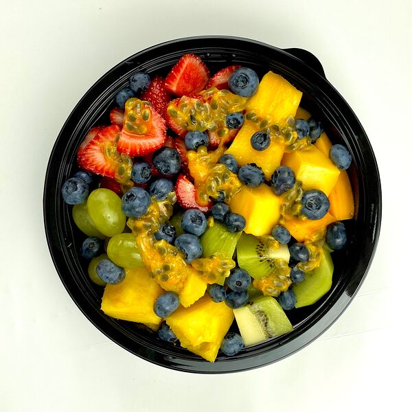 Экзотический салат с маракуйей