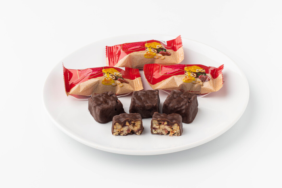 

Конфеты "Кедровый грильяж" с клюквой 80 г