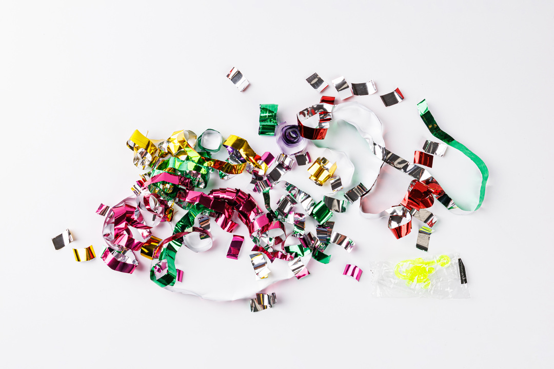 

Хлопушка пружинная с сюрпризом, 16 см.