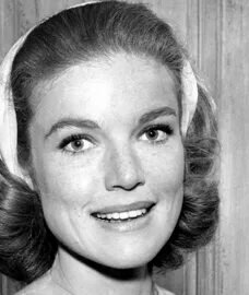Pippa Scott