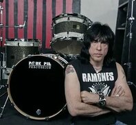 moderndrummer.com sitesinden görsel