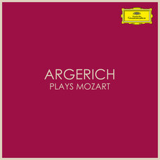 Argerich plays Mozart