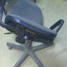 Офисное кресло