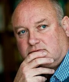 Louis de Bernières