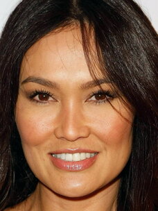 Tia Carrere