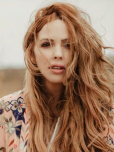 Lisa Lambe