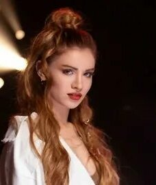 Feride Hilal Akın