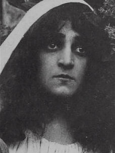 Vivian Prescott