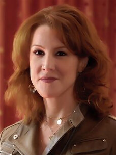 Janet Tamaro