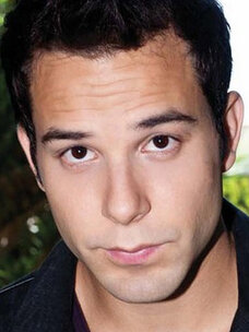 Skylar Astin