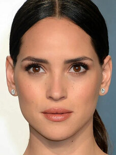 Adria Arjona
