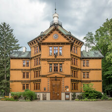 Palace in Antonin