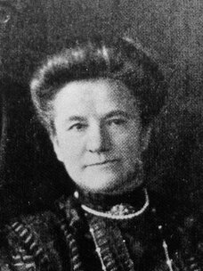 Isidor Straus ile Ida Straus rollerinde: R. H. Macy and Company'nin eski sahiplerinden ve New York'tan eski bir kongre üyesi olan Isidor, New York ve New Jersey Köprü Komisyonu'nun üyelerindendir.