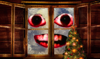Neujahr: Weihnachtsmann vor dem Fenster