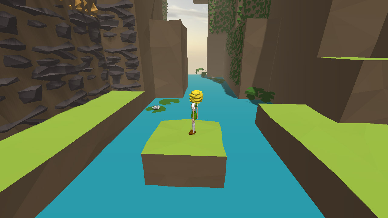 Девушка гуляет по горам