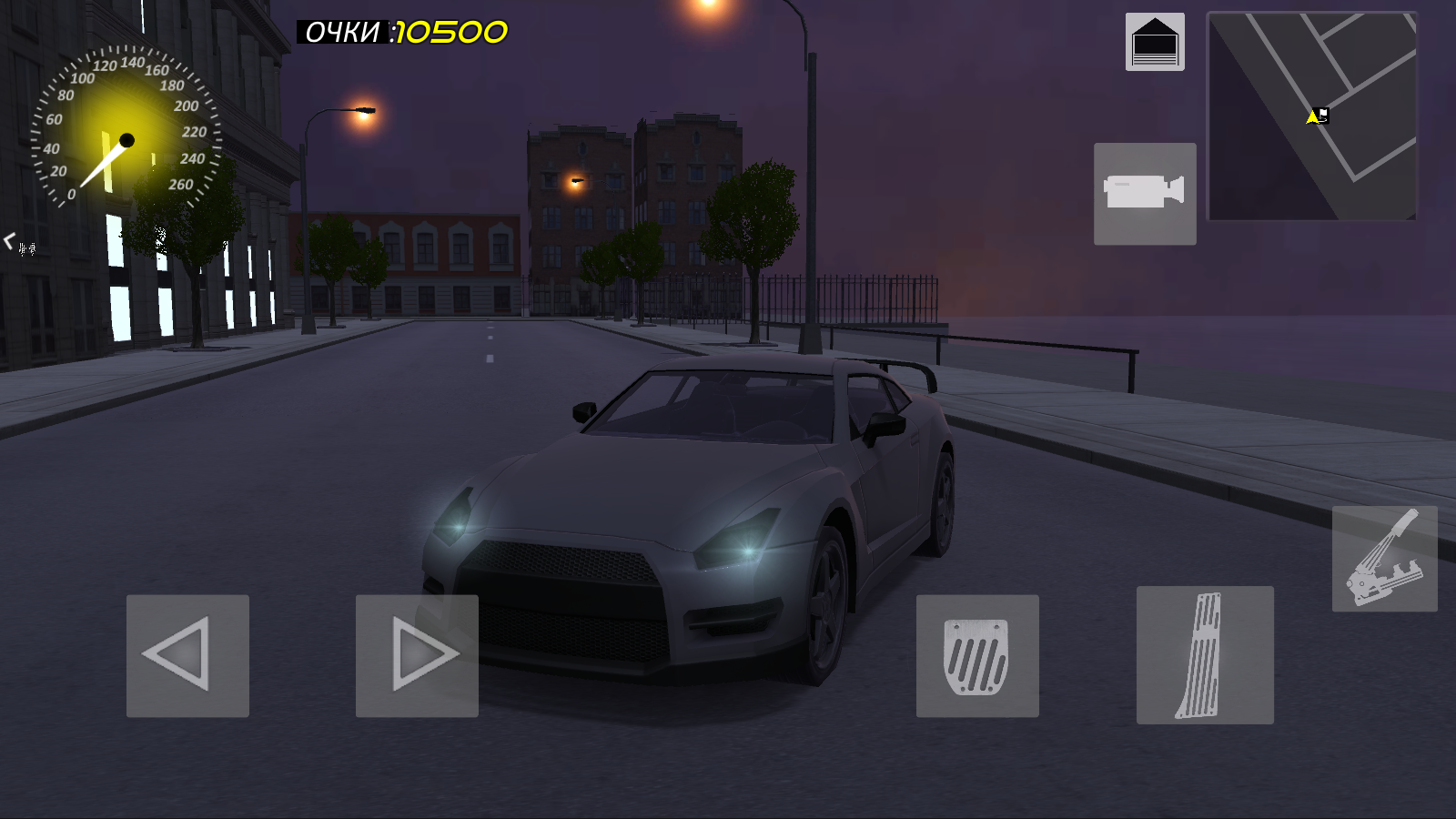 Еліктіргіш брюнетка жігітінің жыныс мүшесін жылтыратады