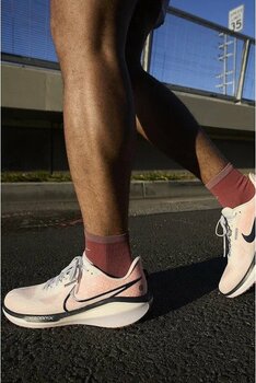 Nike Vomero Zoomx Beyaz Turuncu Bağcıklı 42 Yürüyüş Koşu Ayakkabısı