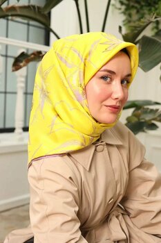 Silk Home Sarı Kahverengi Desenli Tivil İpek Eşarp Ist11433-33