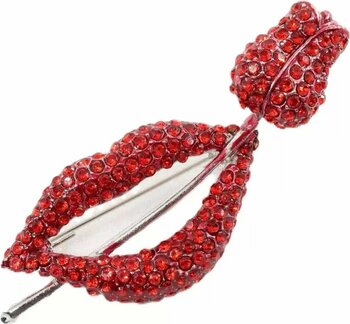 Red rose lips broş. Taşlı tasarım broş. Yaka iğnesi broş. Kadın broş. Broş. Dudak broş. Gül broş.