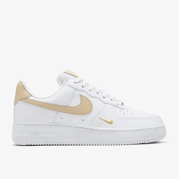 Nike Air Force 1 '07 Essential Kadın Beyaz Sneaker