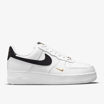 Nike Air Force 1 '07 Essential Kadın Beyaz Sneaker