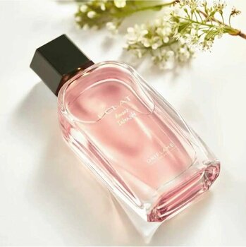 Oriflame Eclat Amour Mandalina Ihlamur Çiçeği ve Vanilya Notalı Intensite Kadın Parfümü EdT