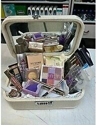 Flormar Pretty 16 Parça Şiferli Kutuda Makyaj Seti