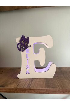 Runc Design Kişiye Özel İsimli LED Işıklı Ahşap Harf Lamba – Baş Harf Tasarımlı Dekoratif Gece Lambası