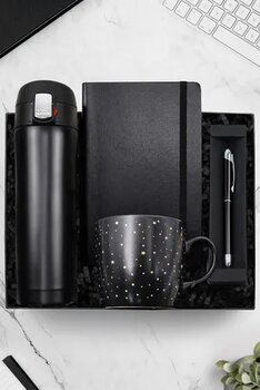 Trendmiya 500 ML Siyah Kilitli Termos-Yıldız Desenli Kupa-Siyah Defter-Gümüş Detaylı Roller Kalem Hediye Seti
