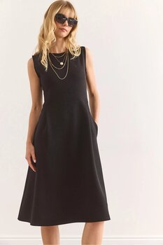 Olalook Kadın Düz Siyah Cepli Kloş Elbise S Beden