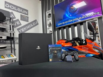 Playstation 4 Pro 1Tb Tek Kol + İnjustice 2 Oyun Cd’si (İkinci El)