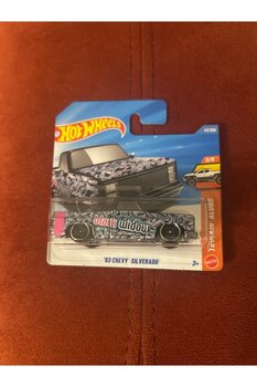 HOT WHEELS 83 Chevy Silverado