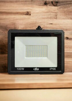 HMZ 100 WATT LED Projektör