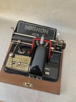 Aeg Mignon 4 Antika Daktilo - Koleksiyonluk Ahşap Kasalı Daktilo No5